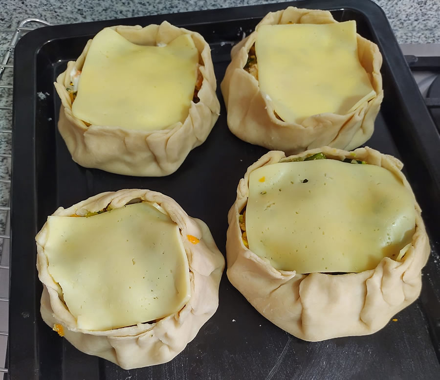 Canastas con lámina de queso
