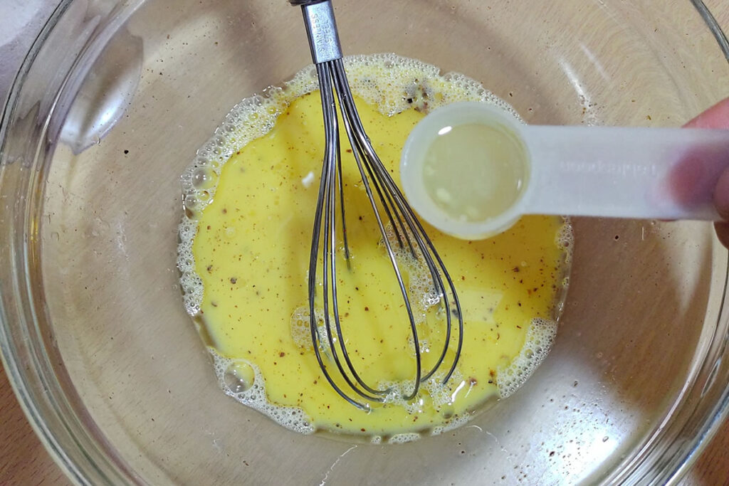 Huevos y aceite de soya
