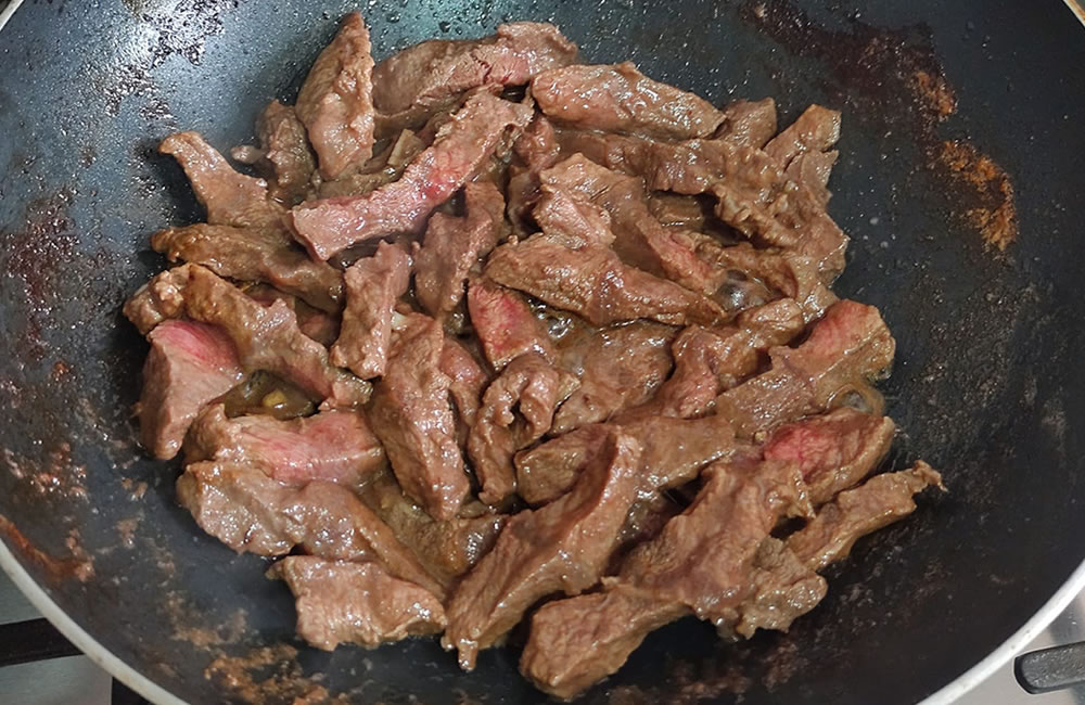 Carne salteada lista